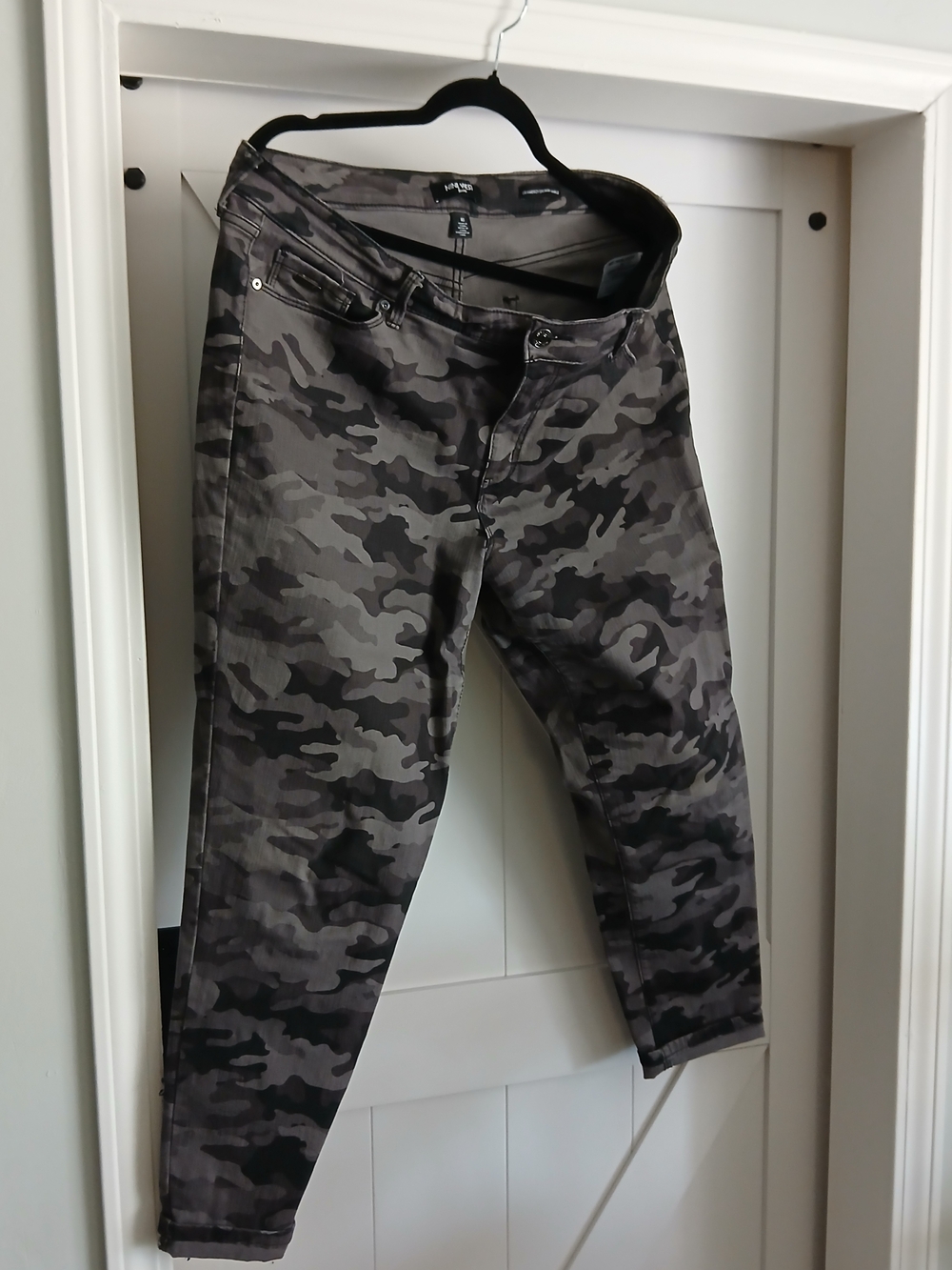Nine West Gray Camouflage Straight Leg Pants